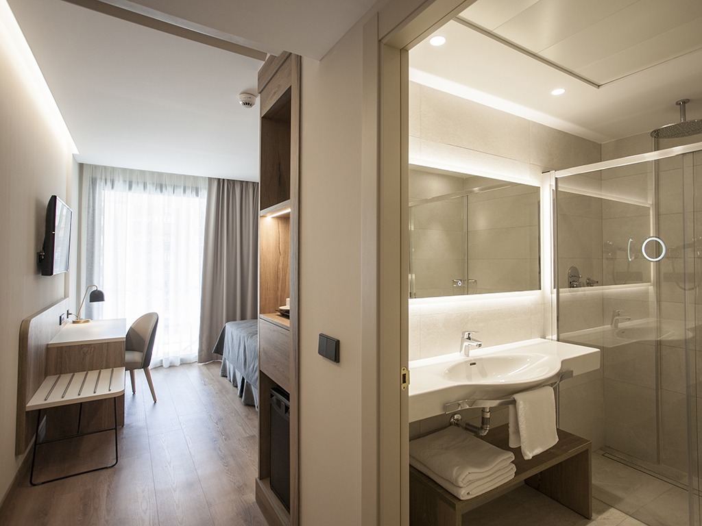 Hotel_Presidente_dobleEstandar_VistaPiscina